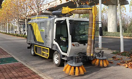 純電動多功能樹葉收集車--市政園林落葉清掃，低噪音，零排放！